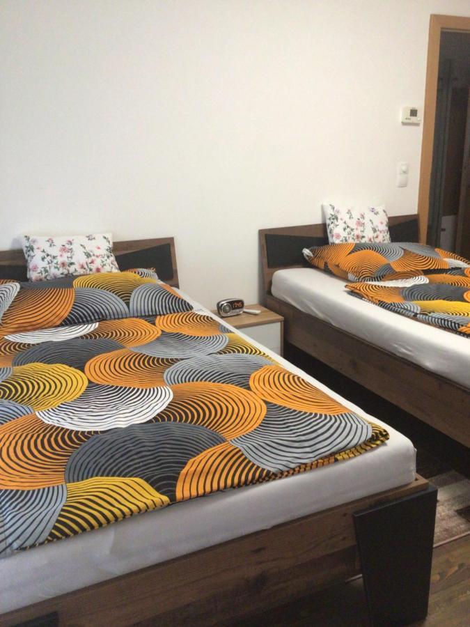 Nina Apartment Wiener Neustadt Zewnętrze zdjęcie